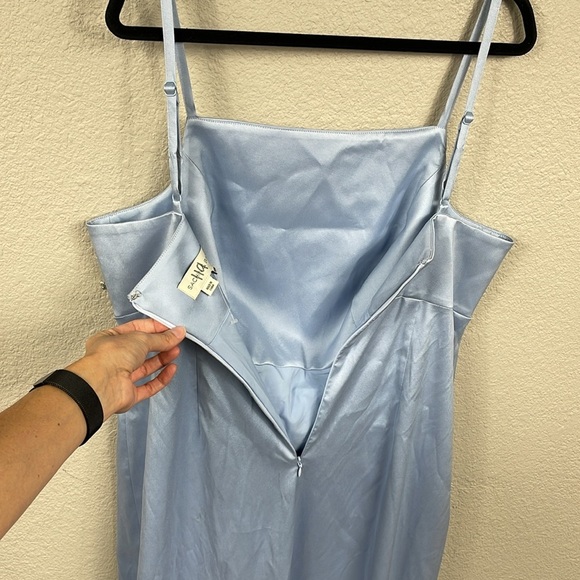 New Sachin & Babi Pryce Crystal Strap Detail Vertical Stretch Mikado Column Gown - Picture 8 of 16